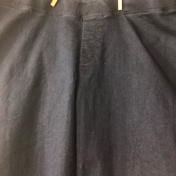 Dark wash stretch jeans - Picture 3 of 3